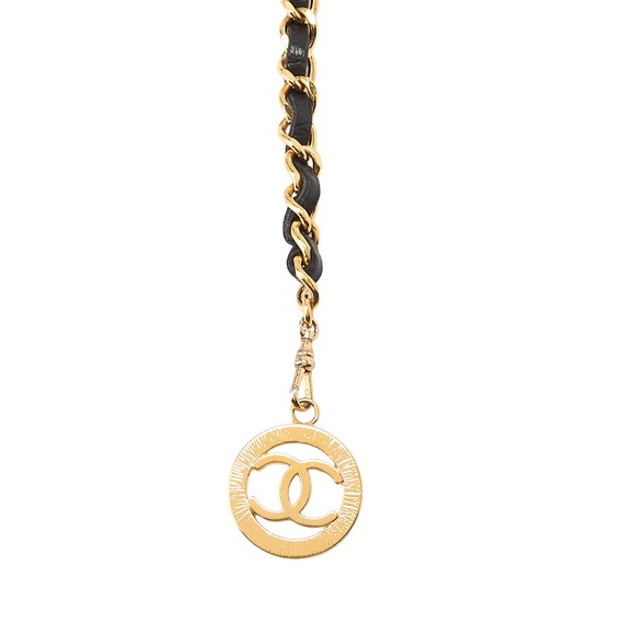 Authentic CHANEL vintage leather link charm belt 1984 main image 6